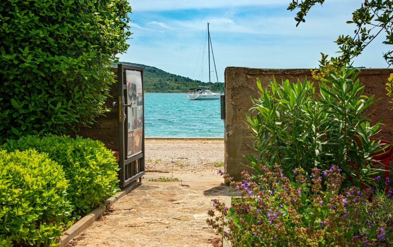 Apartmán MIDAVkl Pirovac Exteriér fotografie