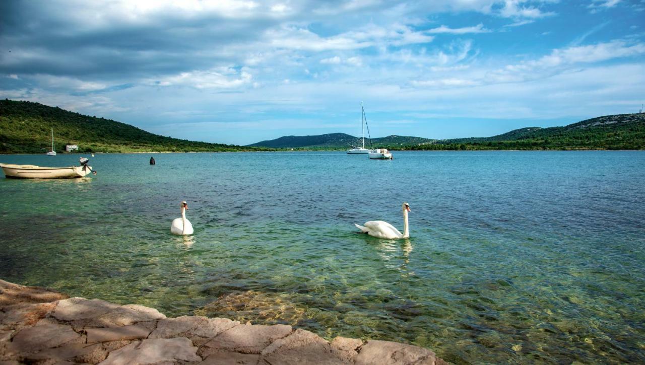 Apartmán MIDAVkl Pirovac Exteriér fotografie